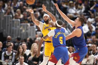 他具有充足 他具有充足