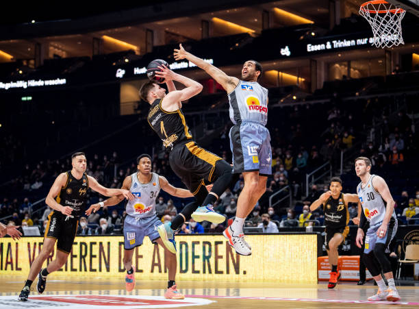 变的进攻策 变的进攻策