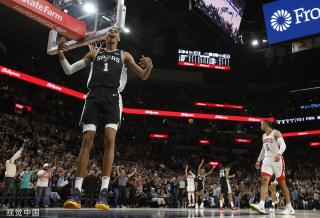 队配合默契 队配合默契